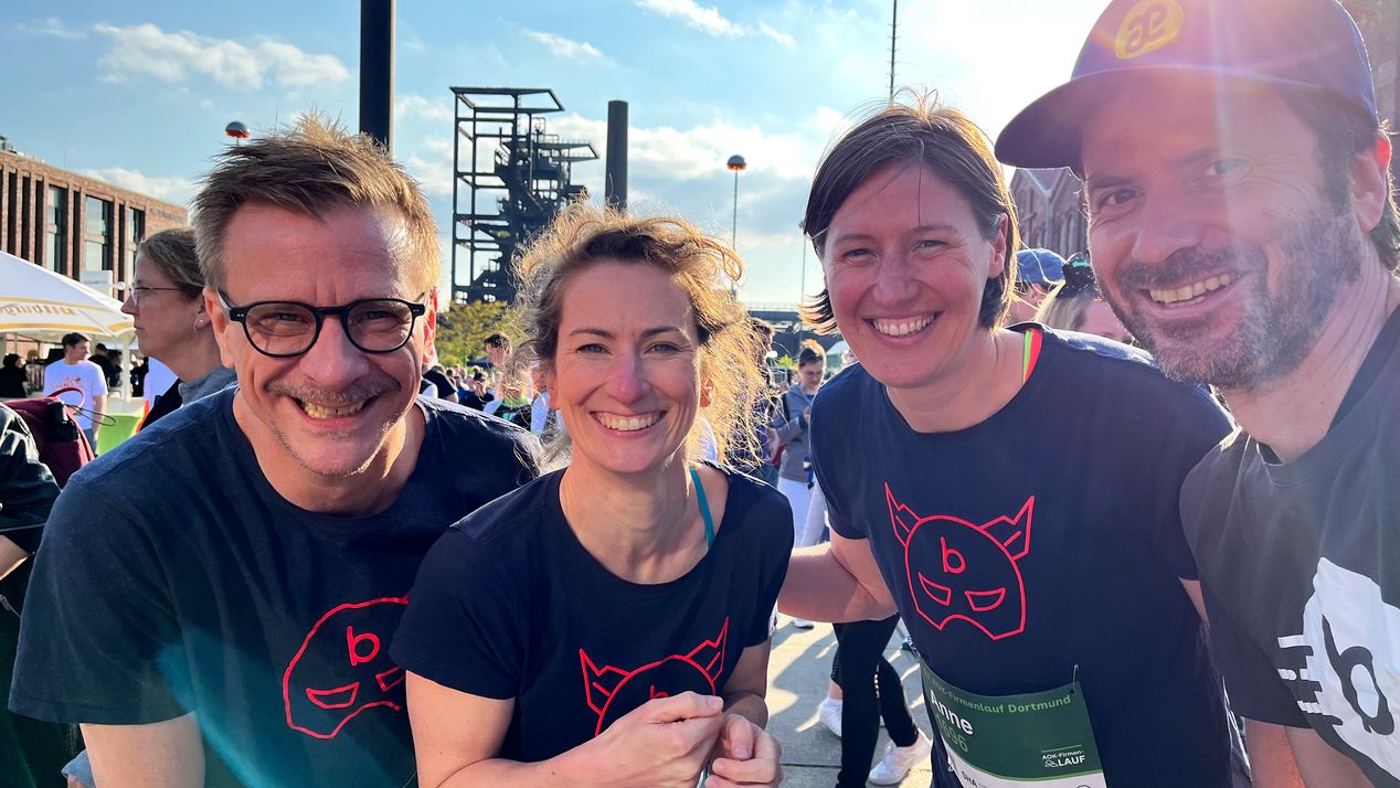 Mitarbeitende von Labor b beim AOK Firmenlauf 2023